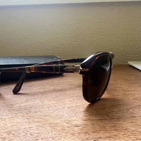 Persol Folding Aviator Sunglasses - Picture 2 of 4